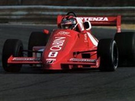 あるレーサーの死　萩…