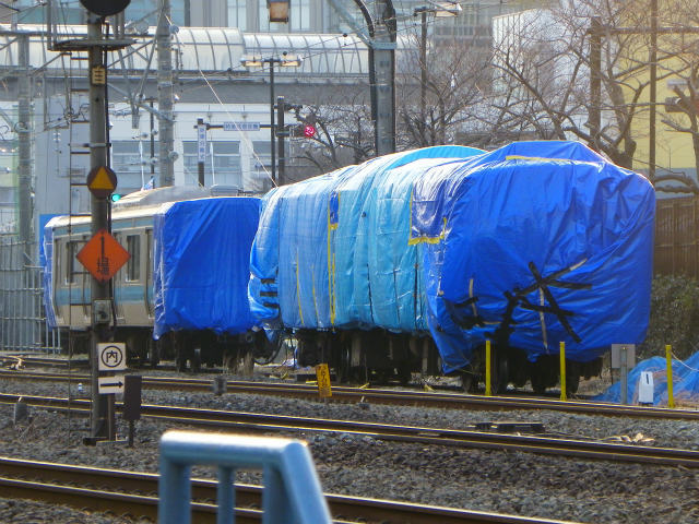 川崎駅で脱線転覆した…