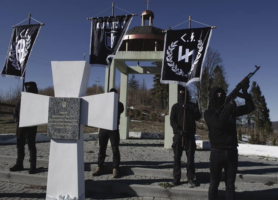 殺人鬼を崇拝するウク…