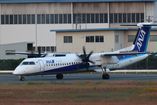 電車内で女子高生に痴…
