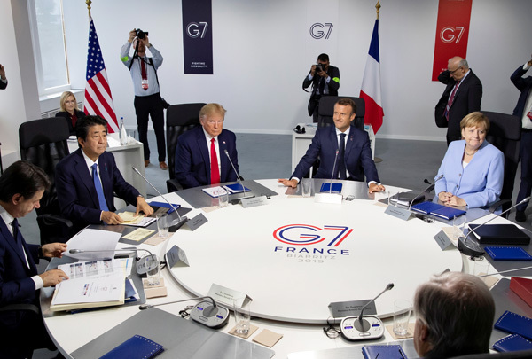 安倍晋三元首相の「国…