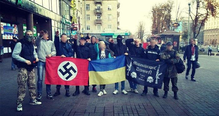 殺人鬼を崇拝するウク…