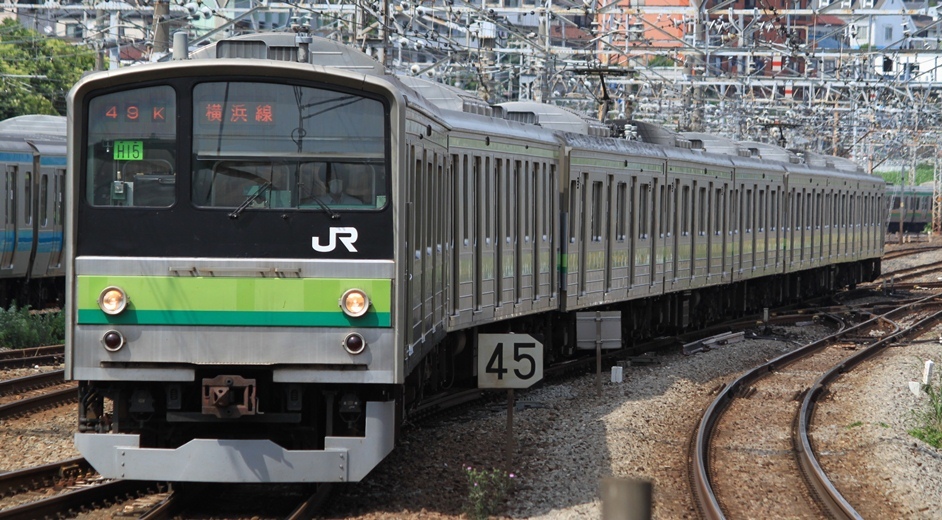 川崎駅で脱線転覆した…