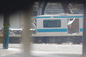 川崎駅で脱線転覆した…