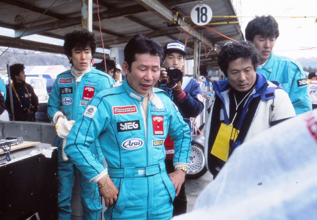 あるレーサーの死　萩…