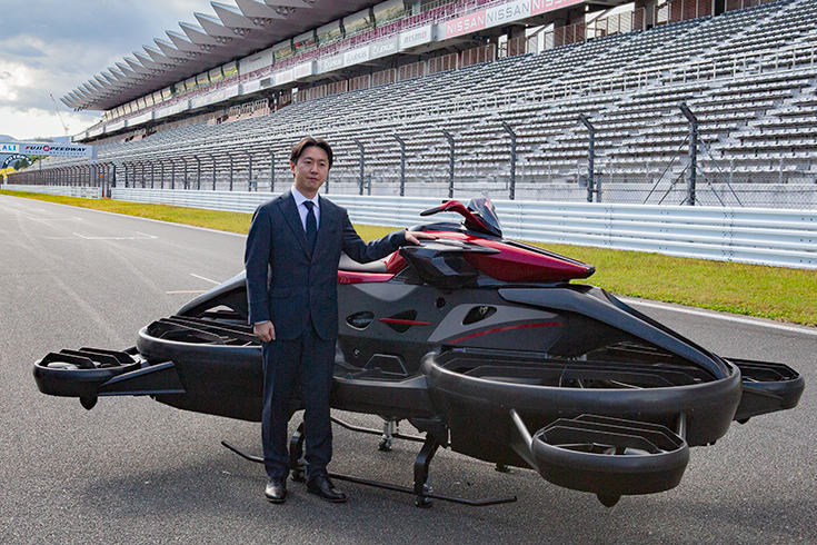 空飛ぶバイク「XTU…