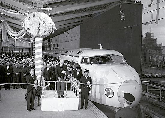 新幹線を標的にしたパ…