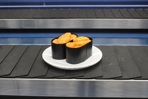 一体なぜ? 空港の手…