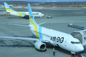 電車内で女子高生に痴…