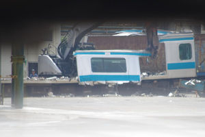 川崎駅で脱線転覆した…