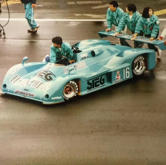 あるレーサーの死　萩…